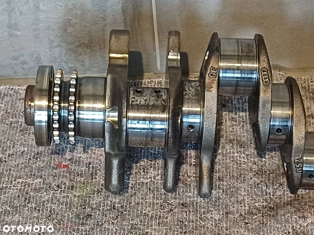 NR 72 Wał Korbowy do Audi A8 D3 4,2TDI 057L - 3