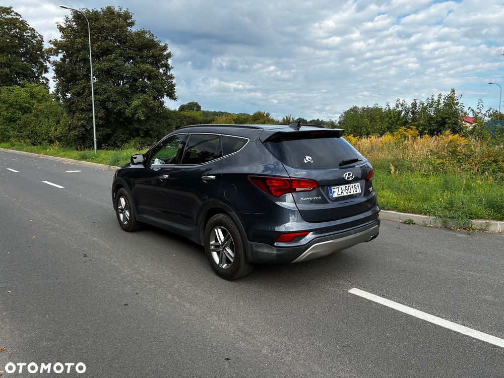 Hyundai Santa Fe - 4