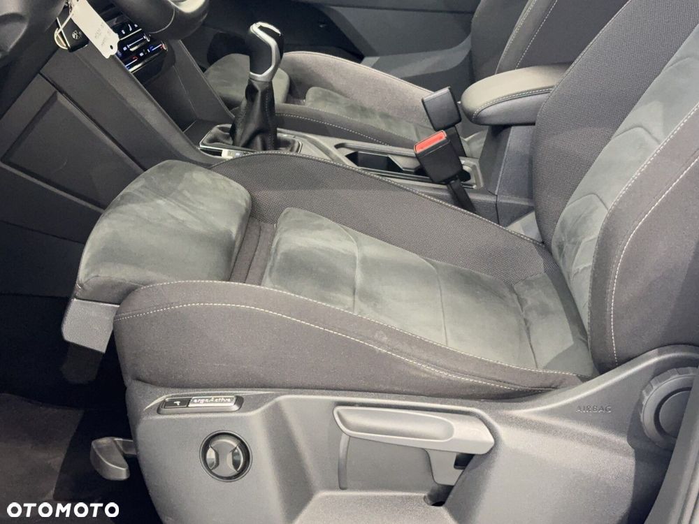 Volkswagen Tiguan - 24