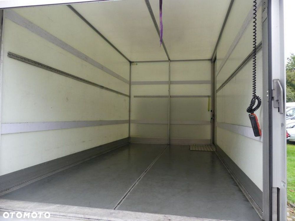 Ford Transit - 12