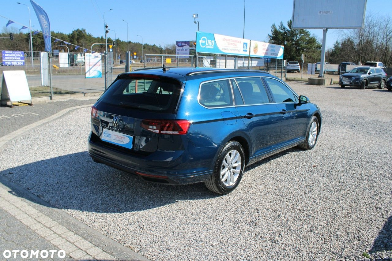 Volkswagen Passat - 6