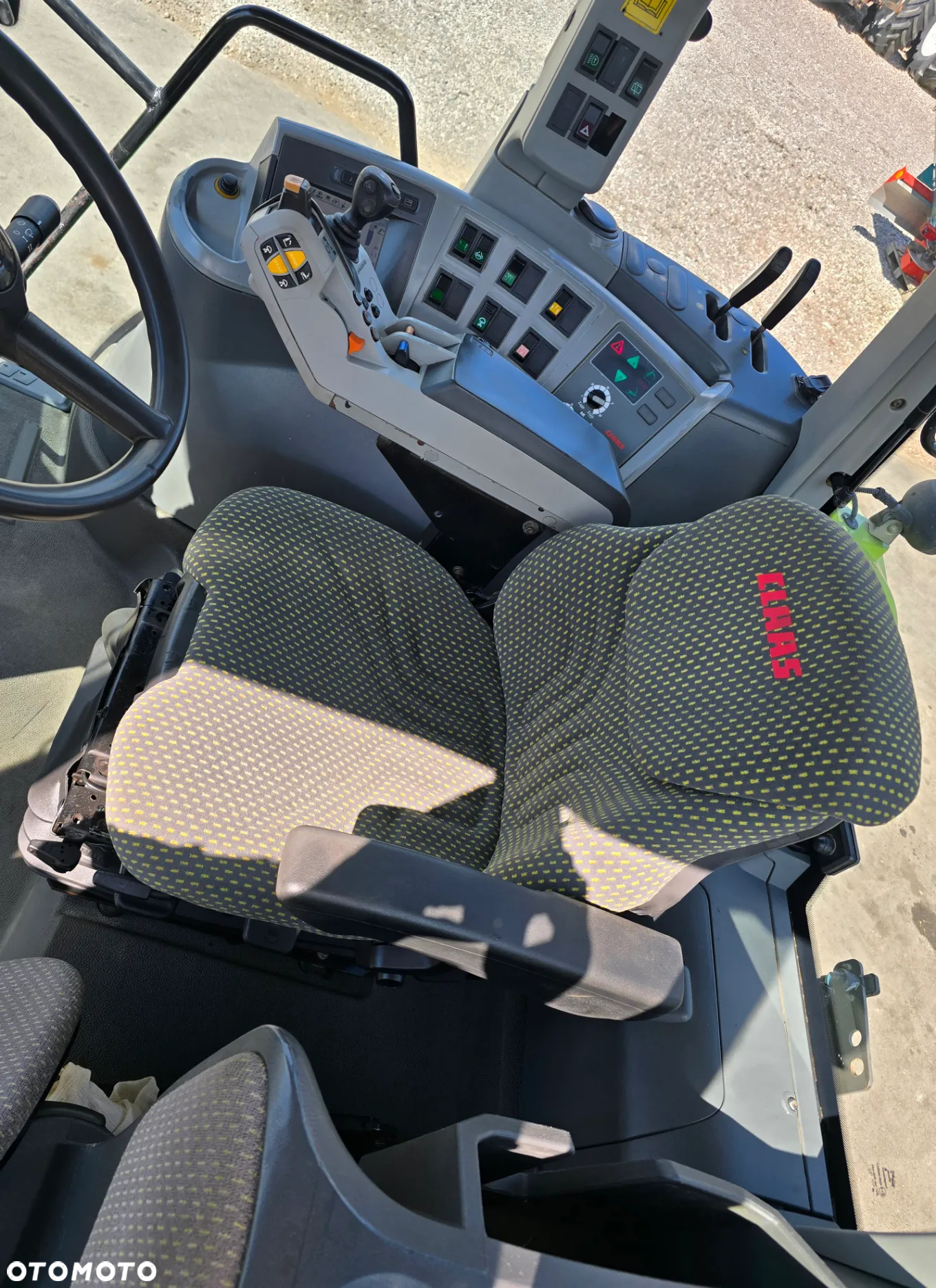 Claas Arion 640 Cebis - 13