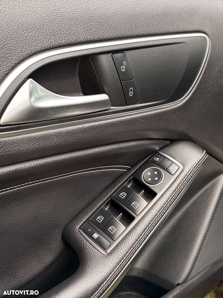 Mercedes-Benz A 180 Standard - 17