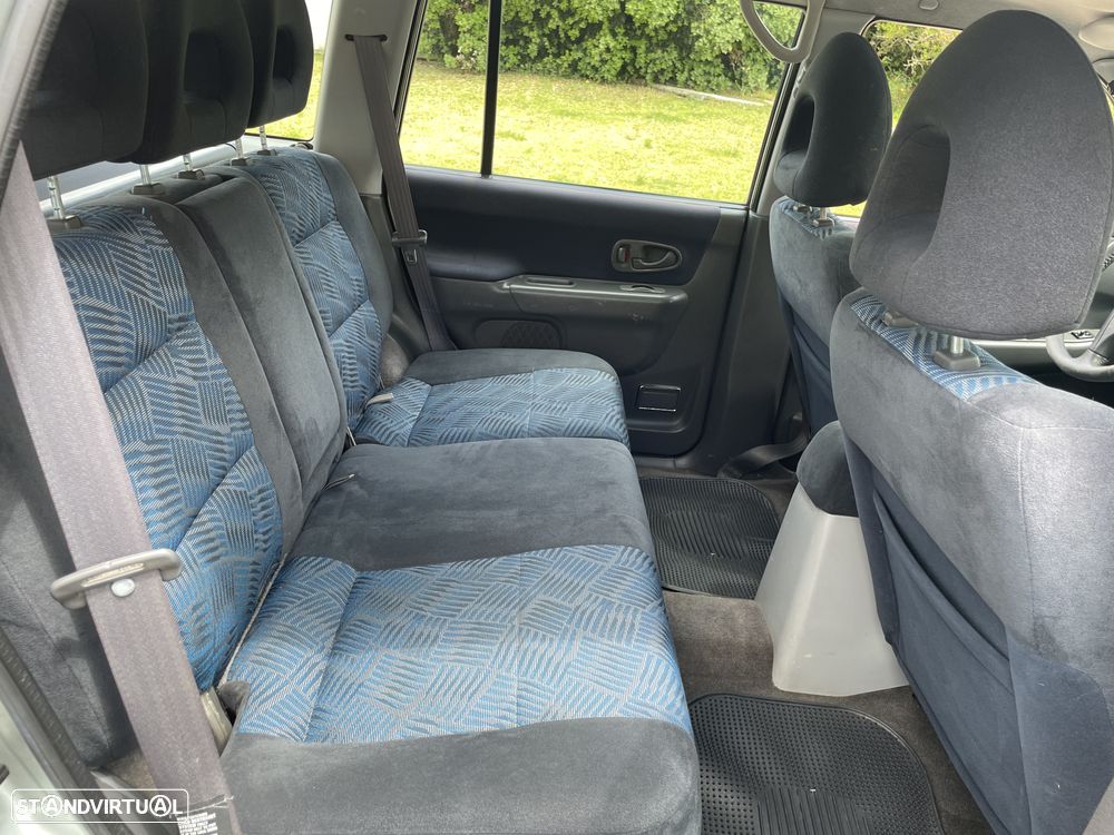 Mitsubishi Pajero Sport 2.5 TD GLS - 9
