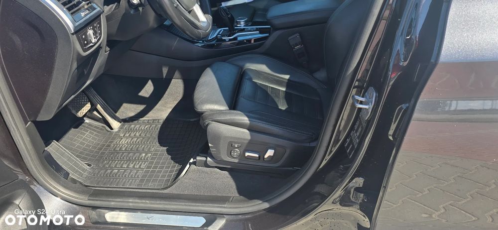 BMW X3 sDrive18d Advantage - 31