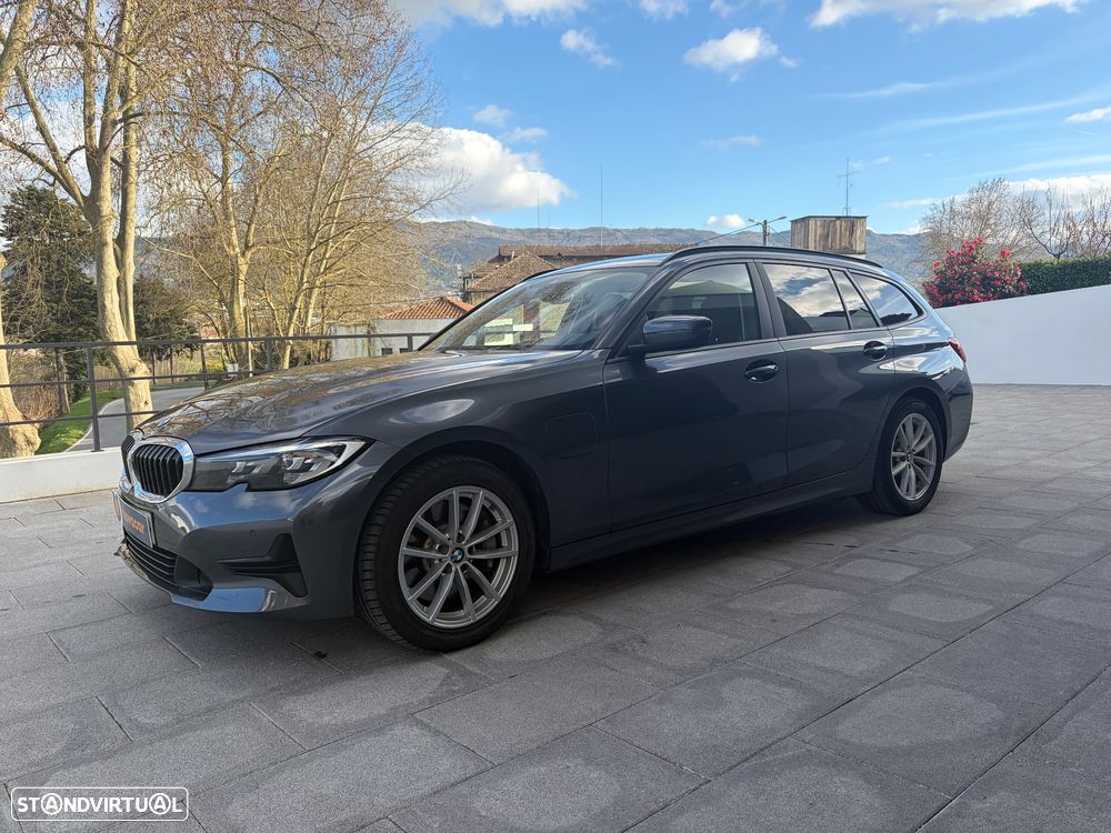 BMW 330 e Auto - 3