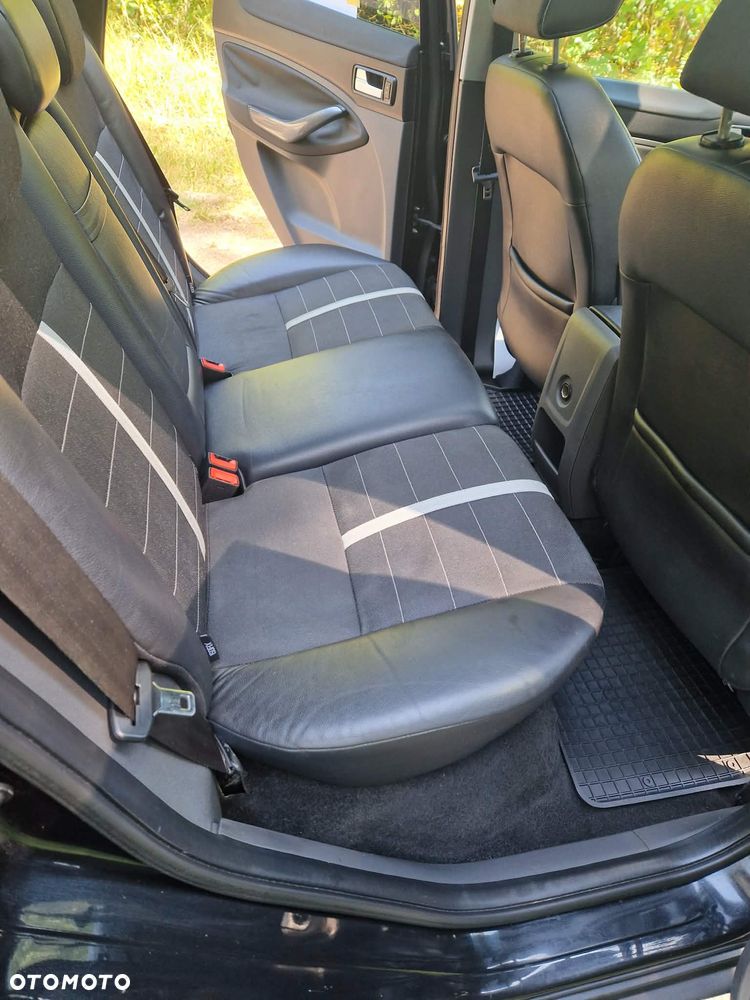 Ford Kuga 2.0 TDCi Titanium - 11