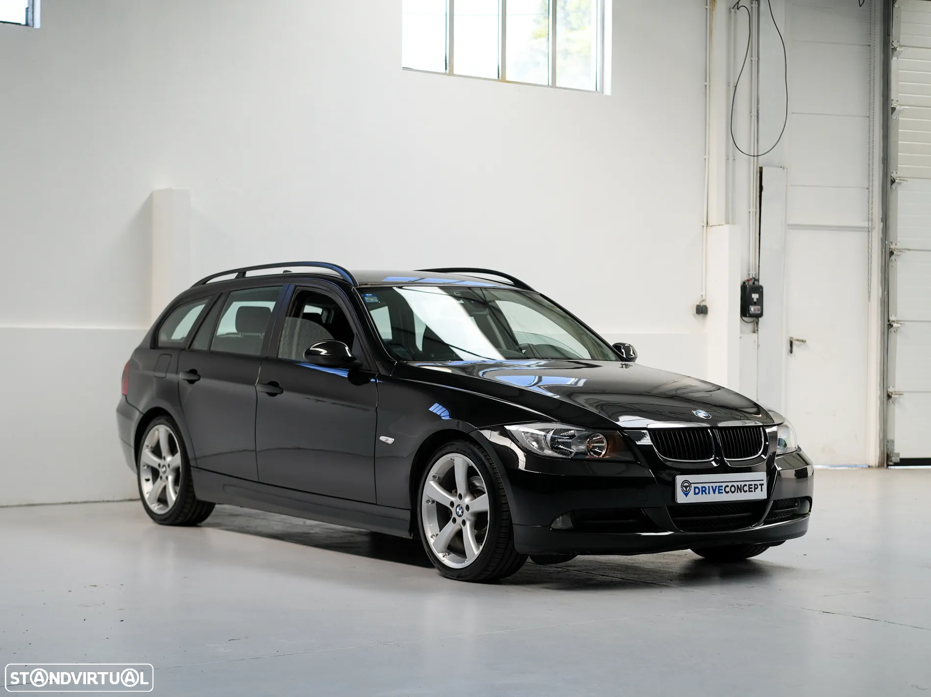 BMW 320 d Touring Exclusive - 13