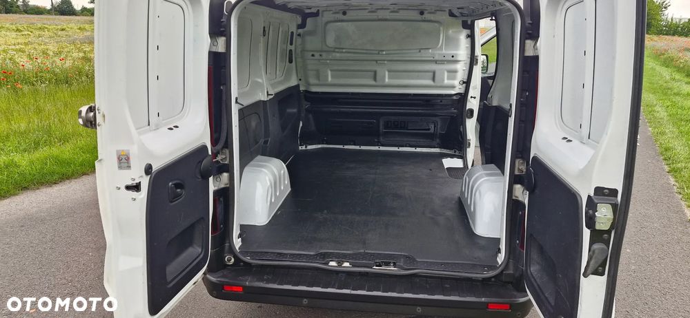 Renault Trafic - 12