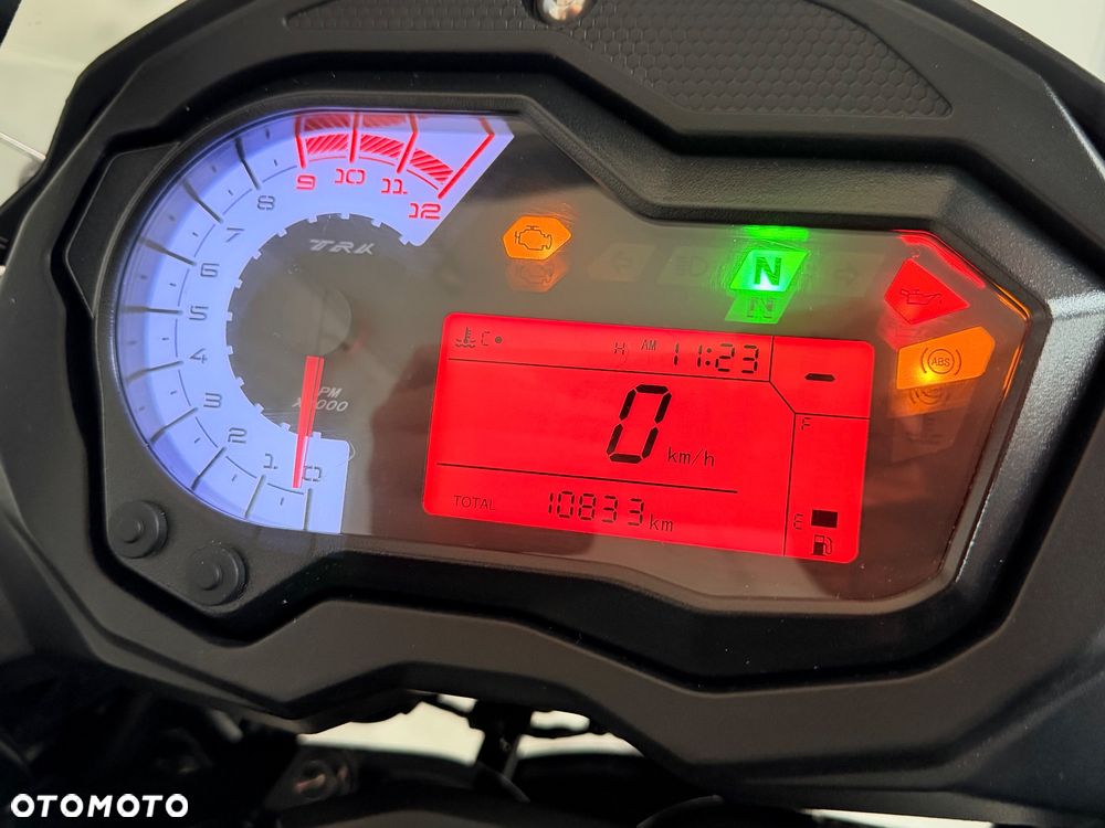 Benelli TRK 502X - 24