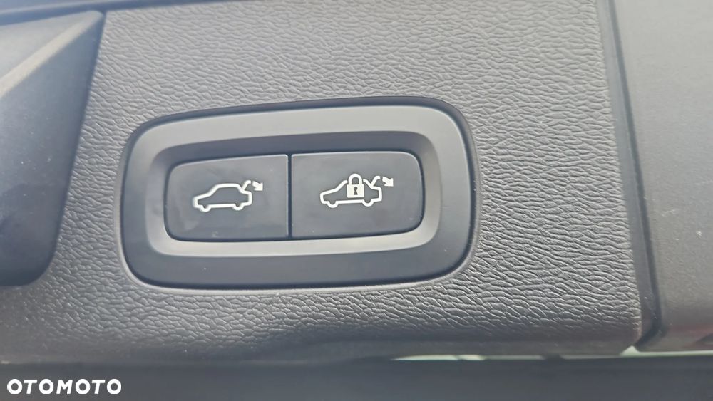 Volvo XC 60 D4 Geartronic Momentum Pro - 25