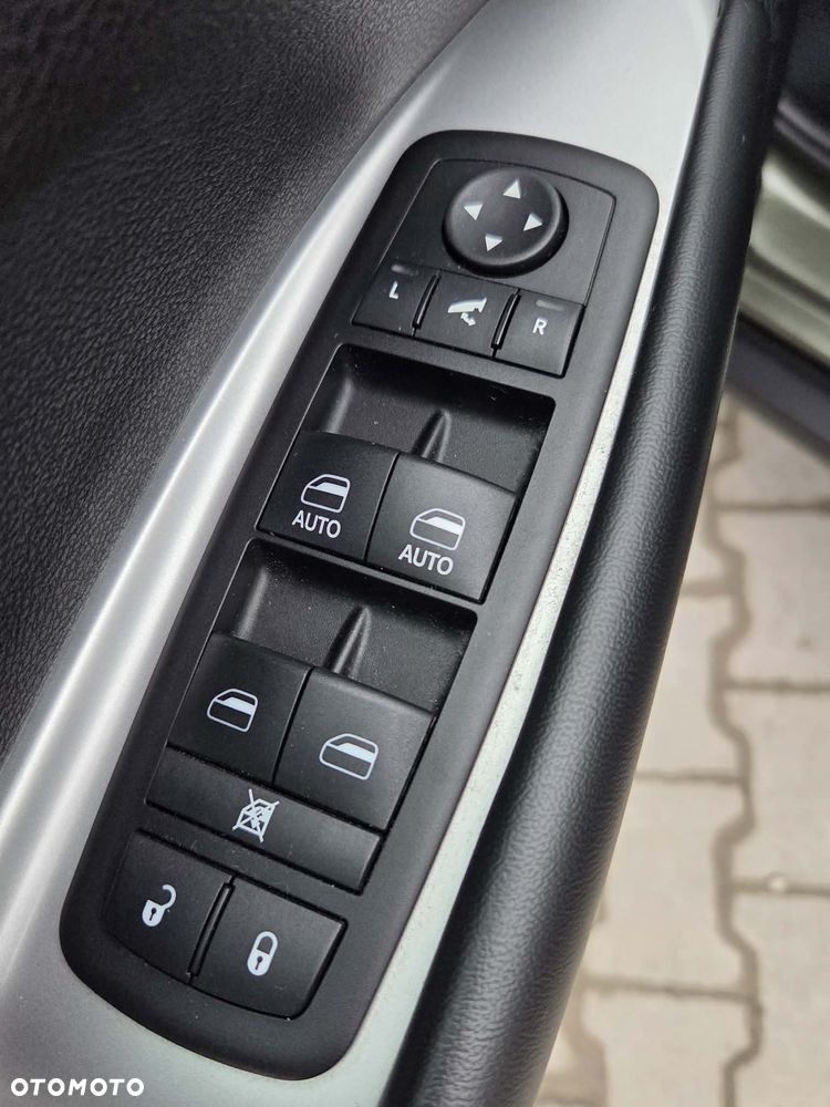 Fiat Freemont 3.6 V6 Lounge - 16