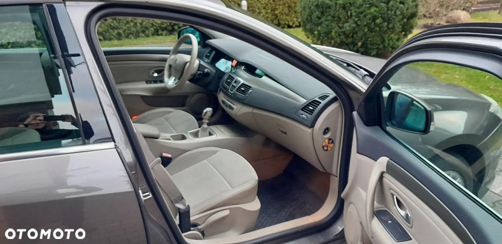 Renault Laguna 2.0 DCi Expression - 11