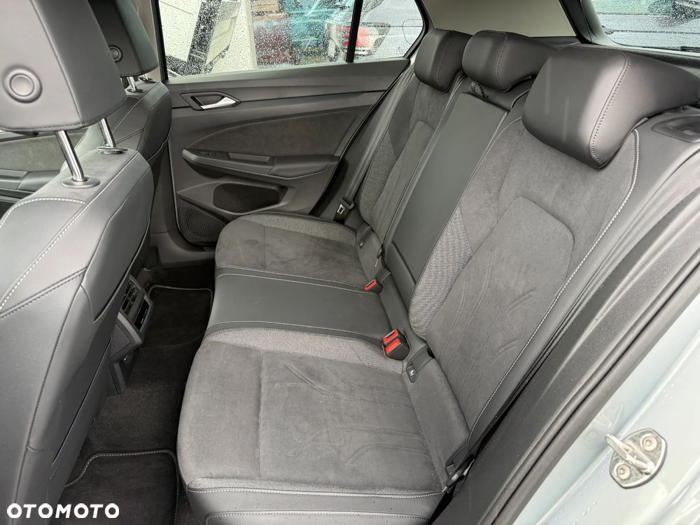 Volkswagen Golf 1.5 eTSI mHEV Life Plus DSG - 9
