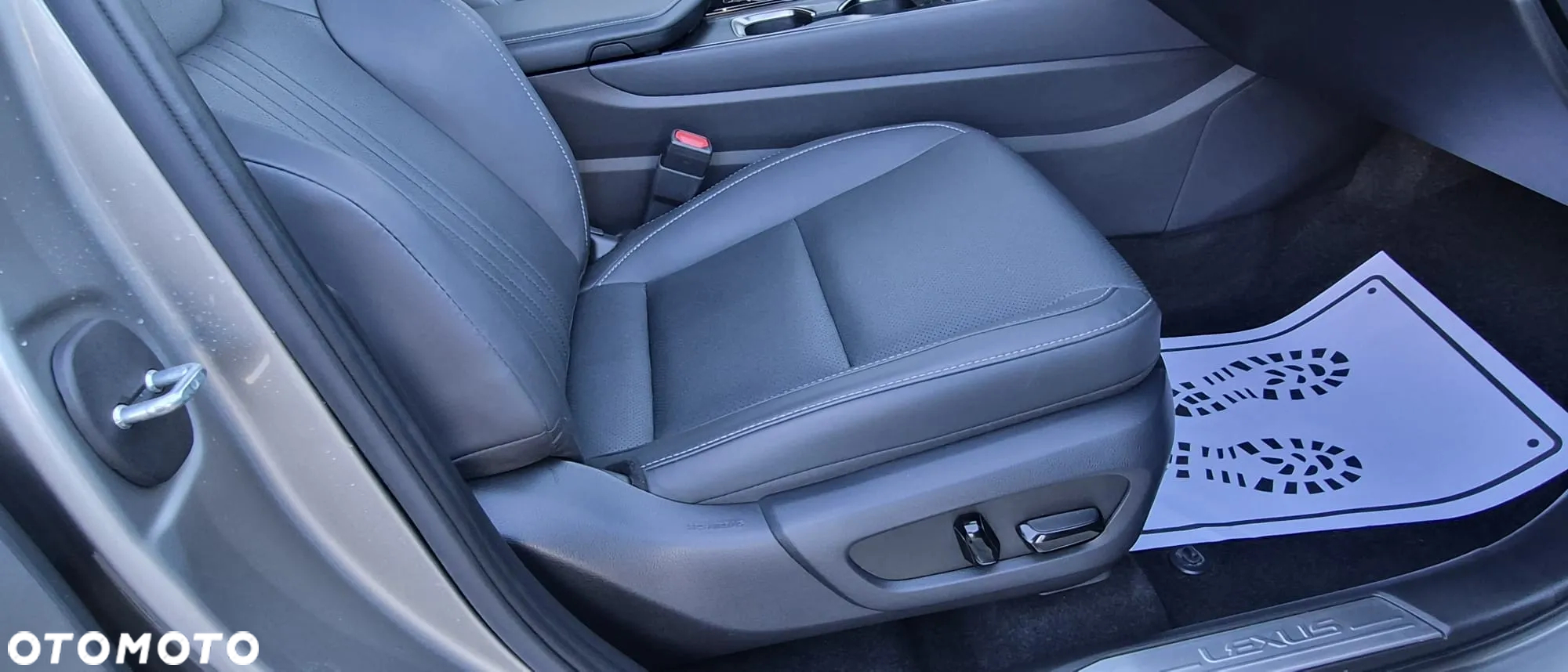 Lexus NX - 16