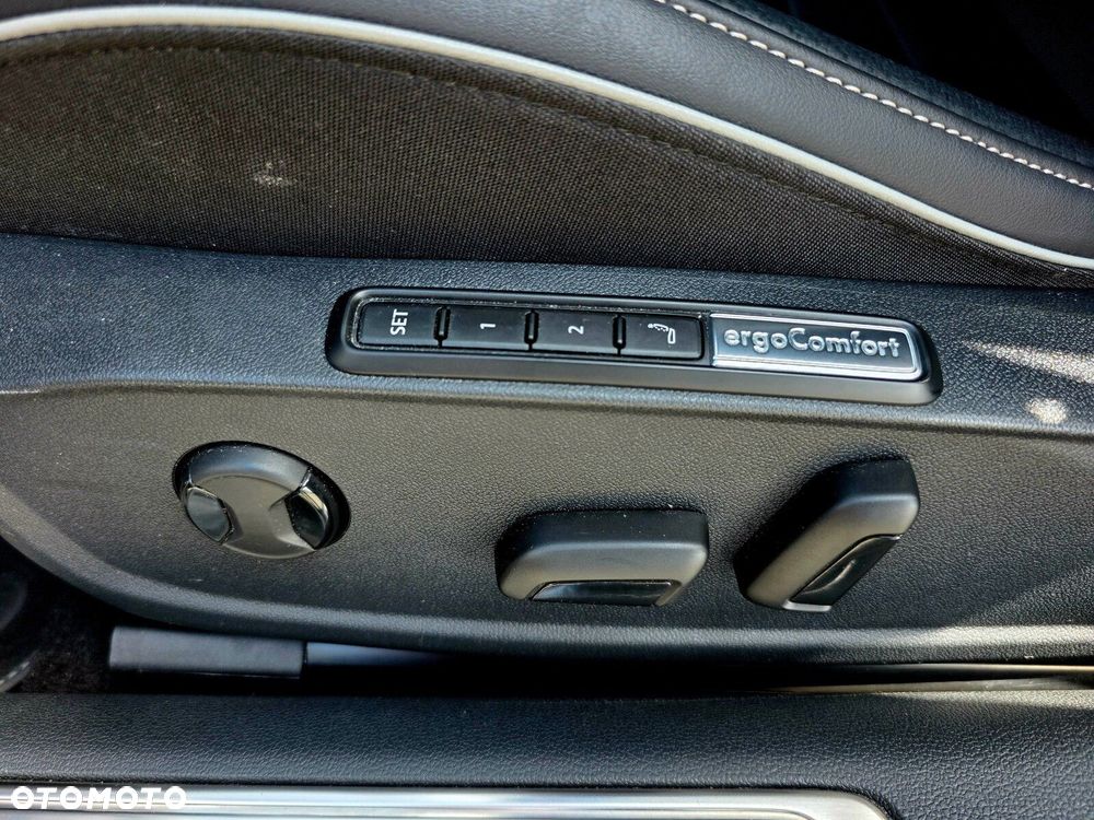 Volkswagen Arteon 2.0 TDI R-Line DSG - 30