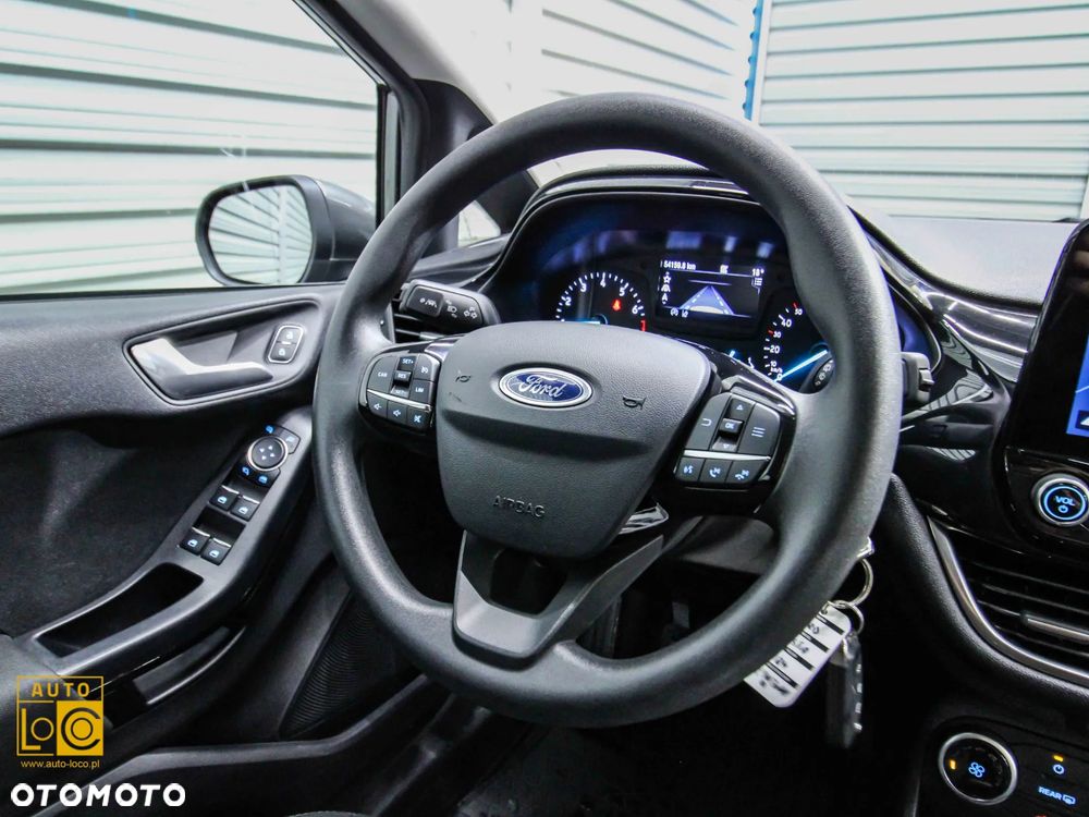 Ford Fiesta 1.1 S&S TITANIUM - 24
