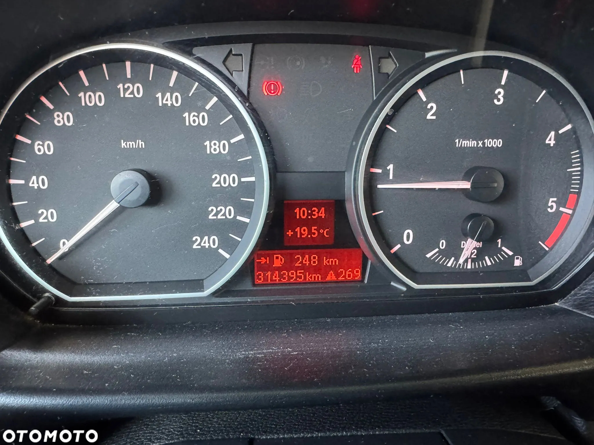 BMW Seria 1 118d - 12