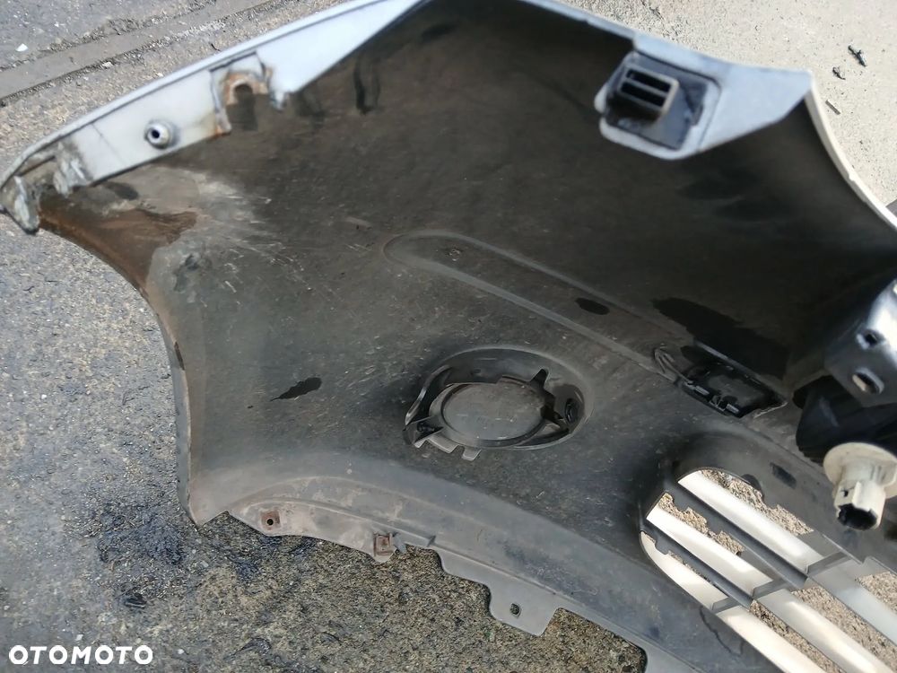 Nissan Micra K12 Zderzak przedni - 8