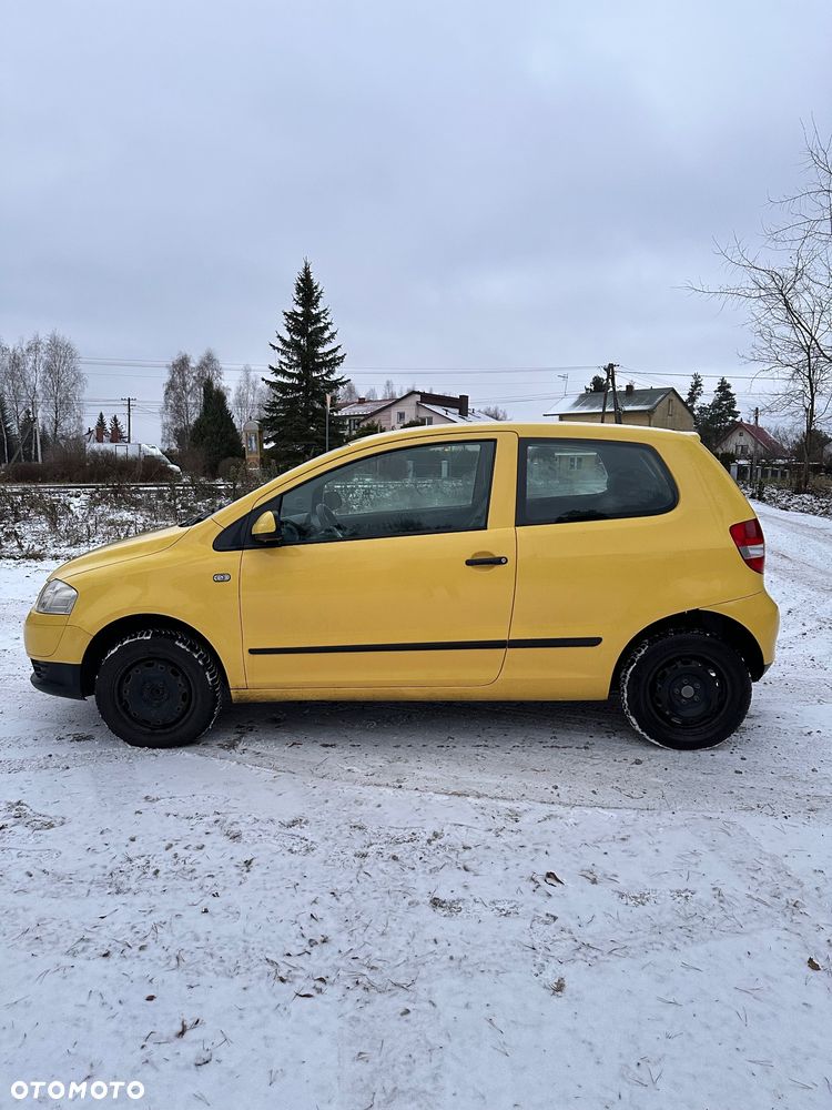 Volkswagen Fox - 2