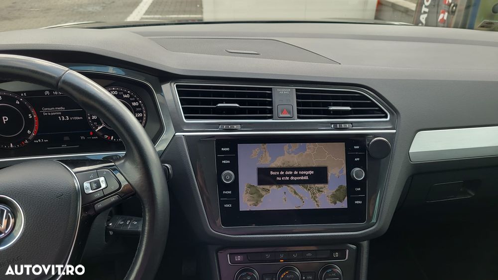 Volkswagen Tiguan - 9