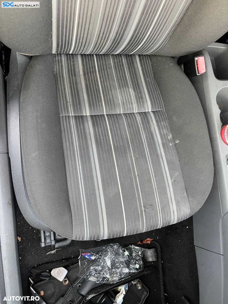 Scaun Textil Dreapta Fata Pasager Fara Incalzire Ford Focus 2 2004 - 2010 - 2