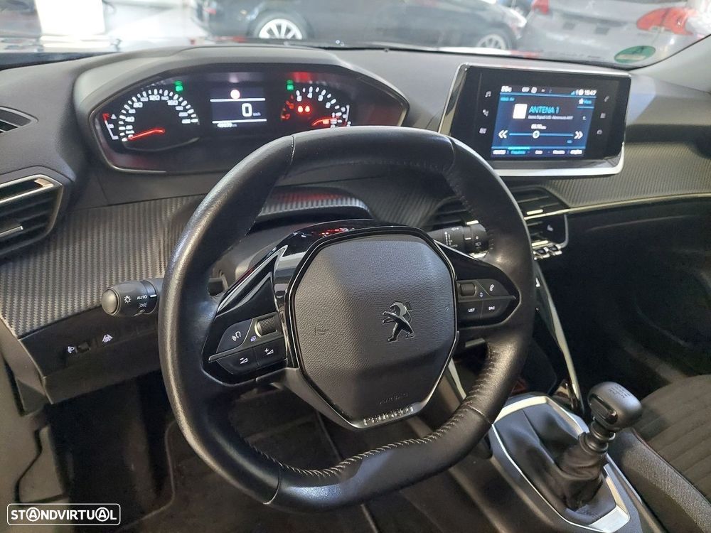 Peugeot 2008 PureTech 130 Active Pack - 11