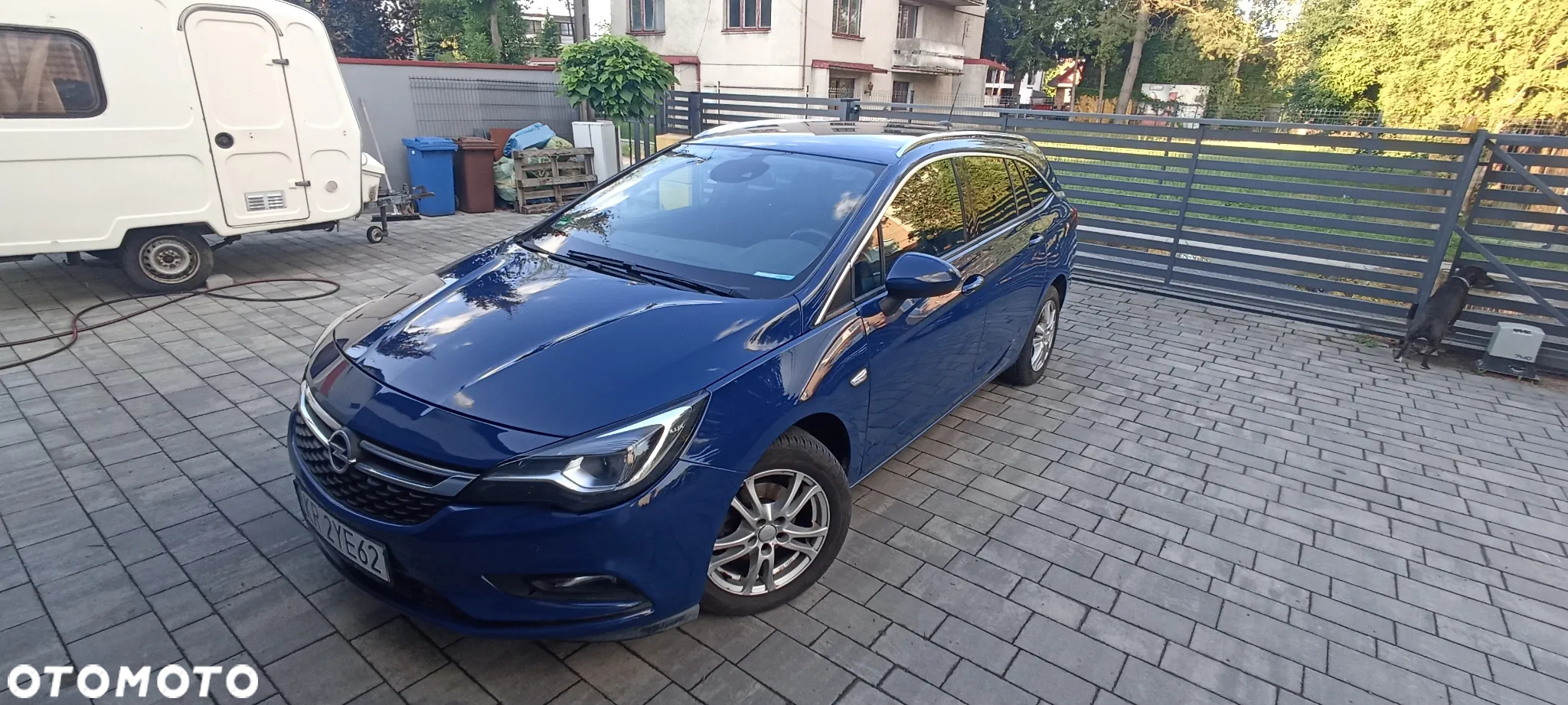 Opel Astra 1.6 D (CDTI) Start/Stop Sports Tourer Dynamic - 4