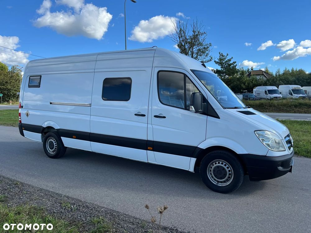 Mercedes-Benz Sprinter - 5