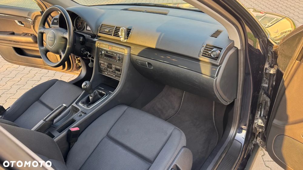 Audi A4 Limousine - 19