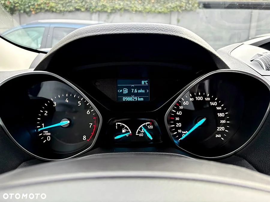 Ford Kuga 1.5 EcoBoost 2x4 Business Edition - 36