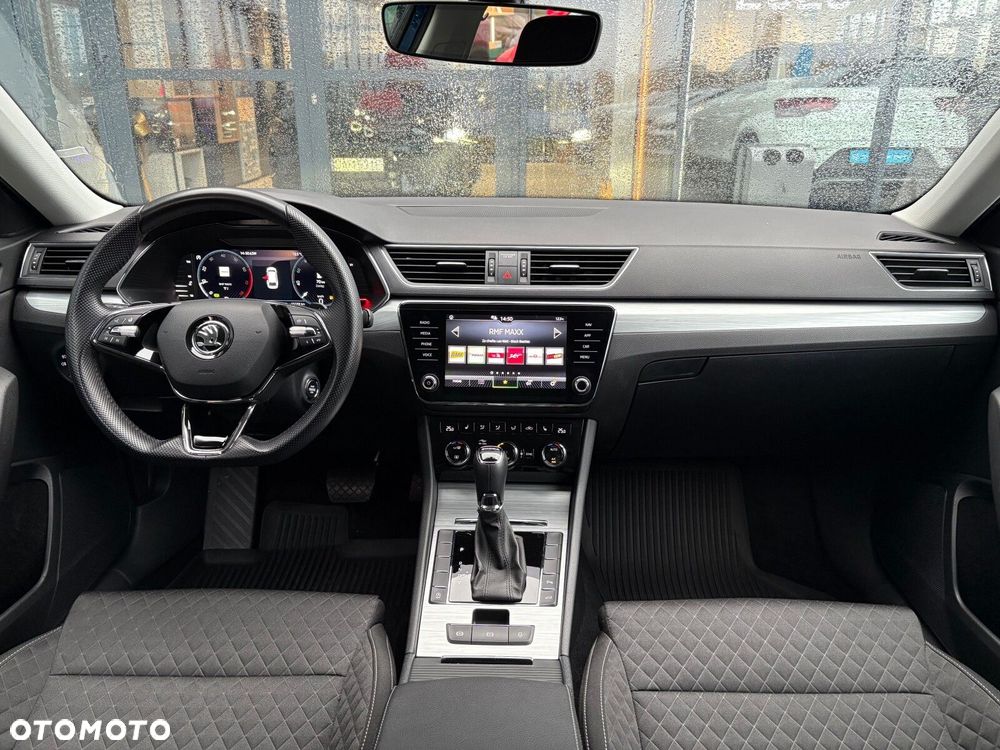 Skoda Superb 1.5 TSI Ambition DSG - 9