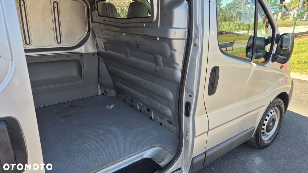 Renault Trafic - 10