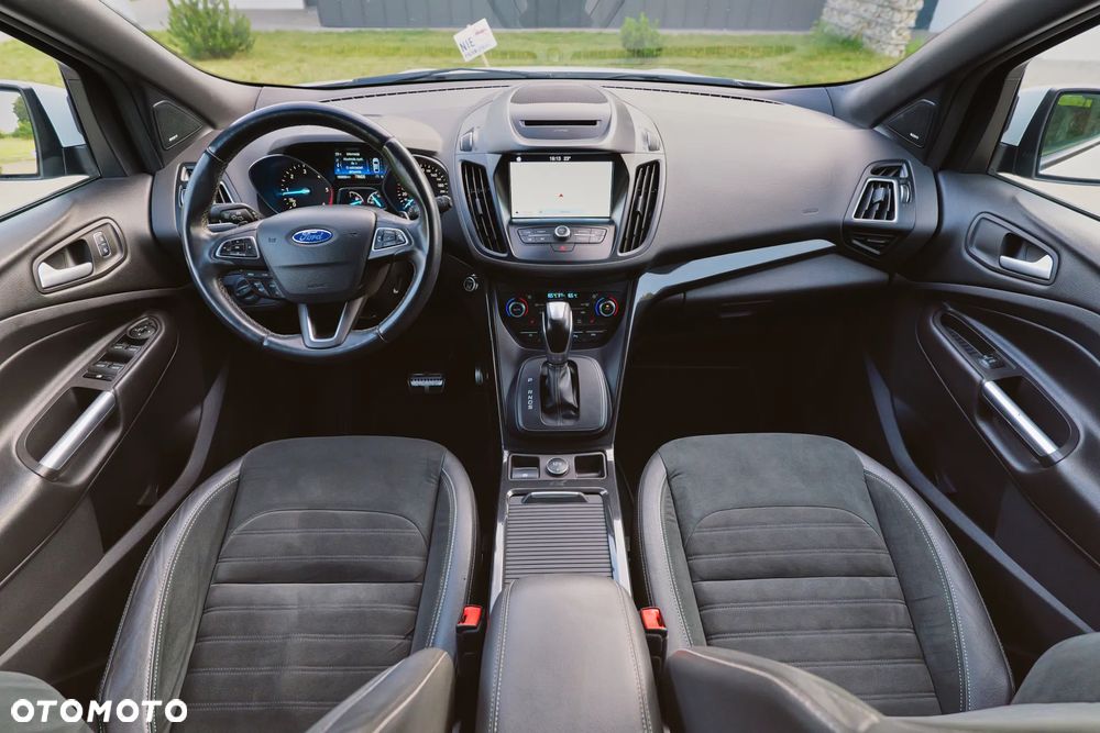 Ford Kuga 2.0 TDCi AWD ST-Line - 23