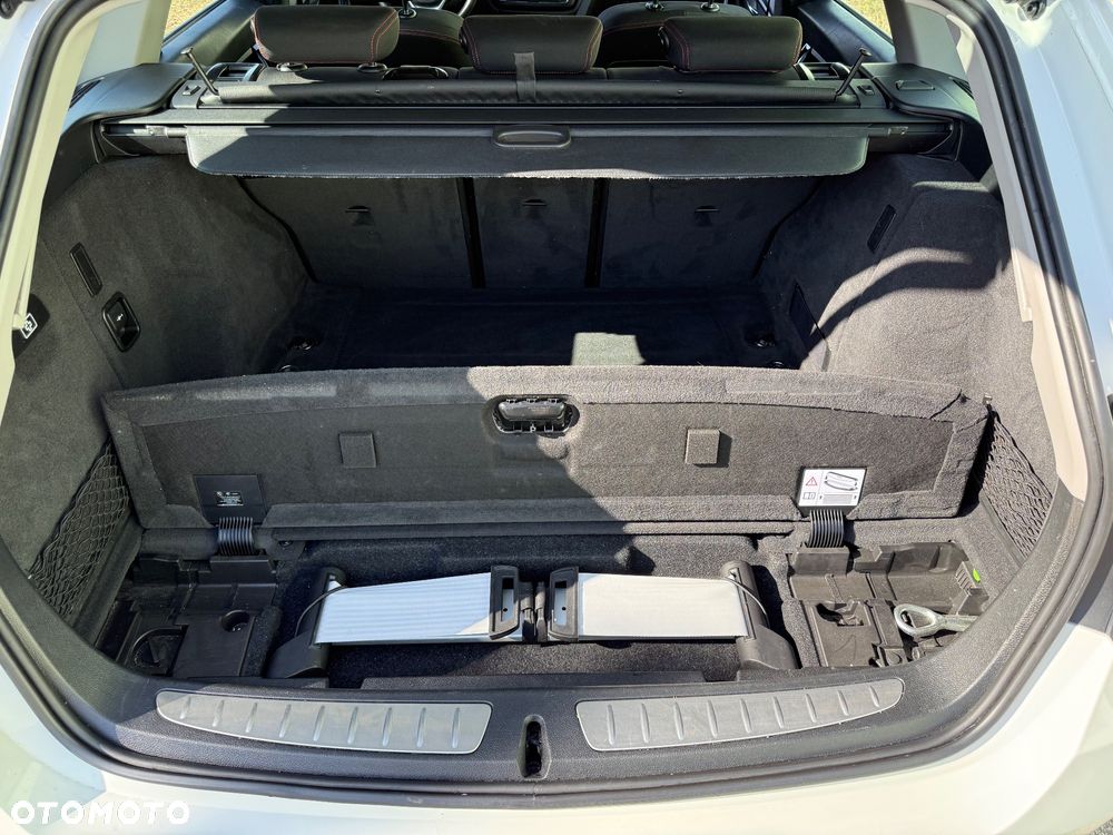 BMW Seria 3 320d Sport Line - 17