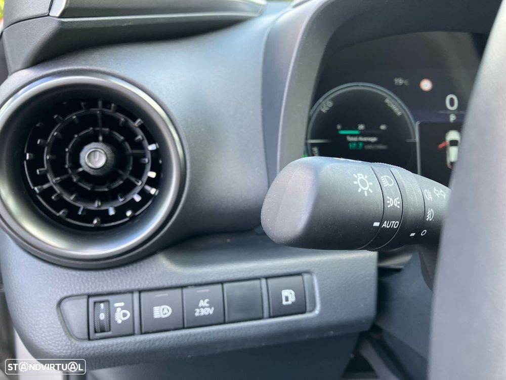 Toyota C-HR 2.0 HDF Plug-in Business - 31