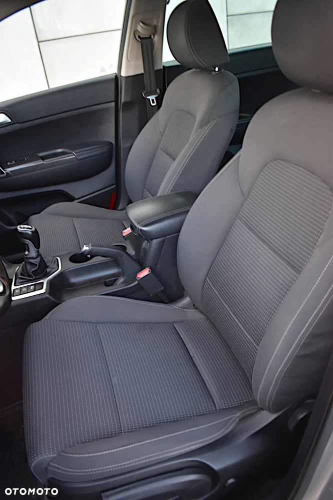Kia Sportage 1.6 GDI 2WD Black Edition - 7