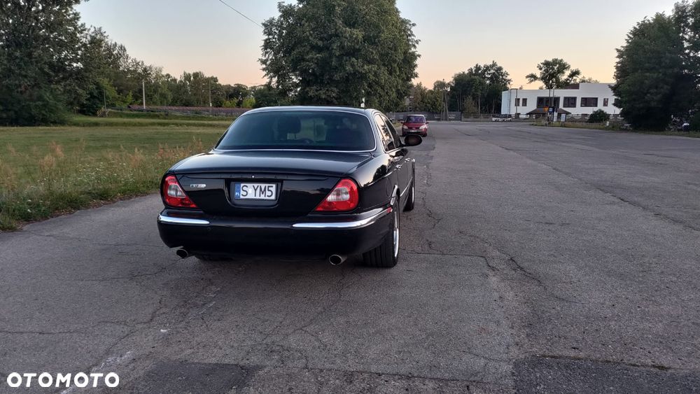 Jaguar XJR 4.2 - 5