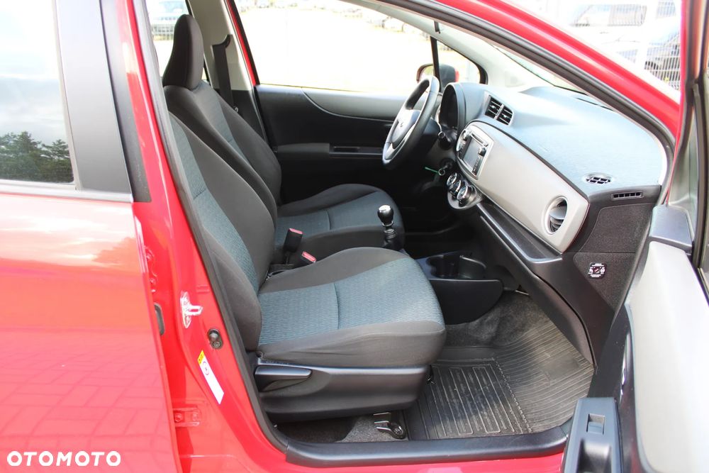 Toyota Yaris - 24