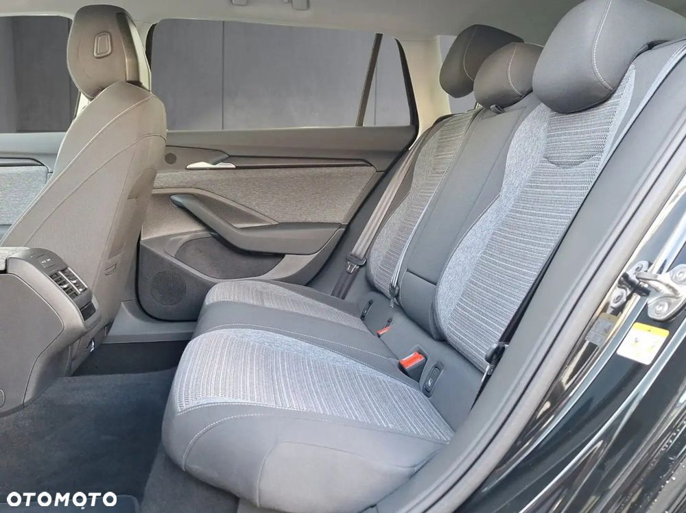 Skoda Superb 1.5 TSI mHEV Selection DSG - 9