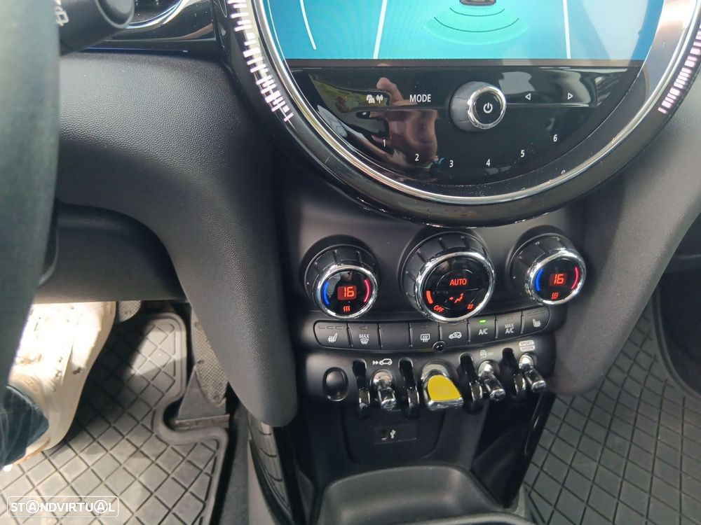 MINI 3 Portas Cooper SE - 18
