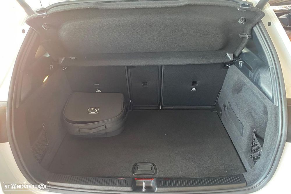 Mercedes-Benz B 250 e AMG Line - 19