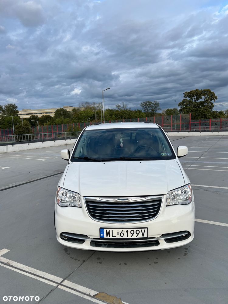 Chrysler Town & Country 3.6 Touring - 2