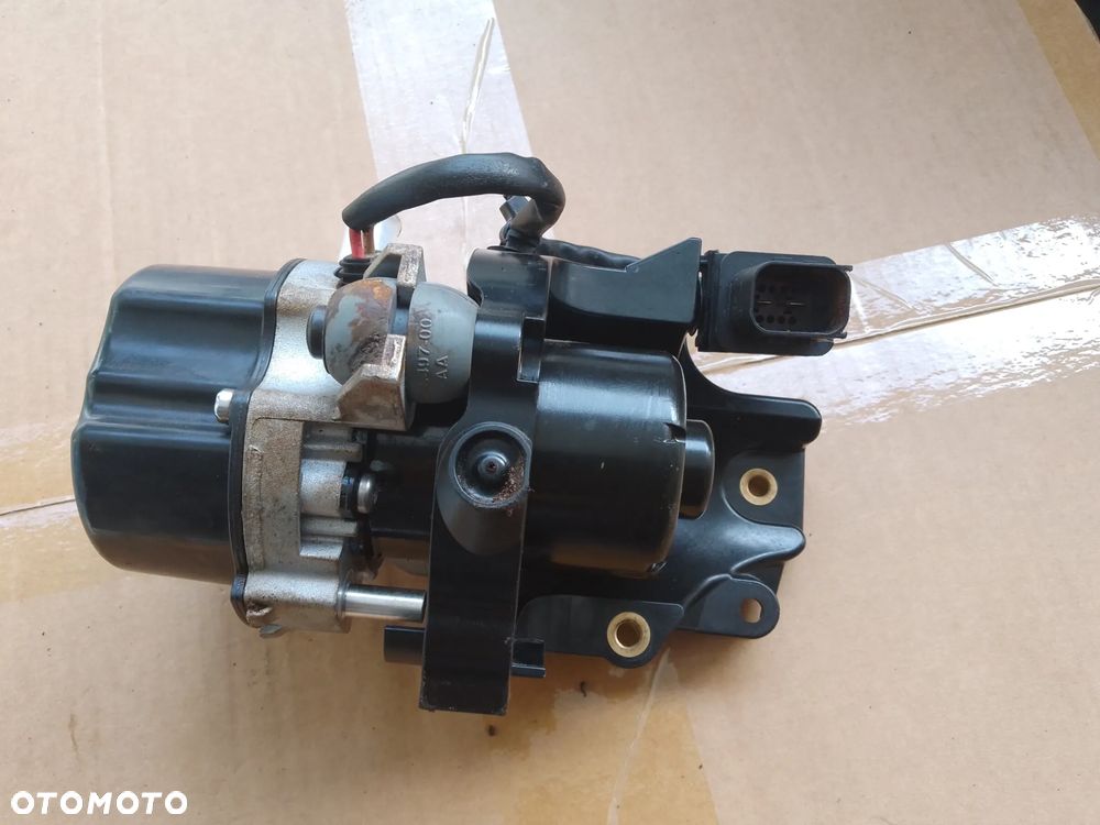 POMPA VACUM PODCIŚNIENIA MERCEDES A0004302300 - 2
