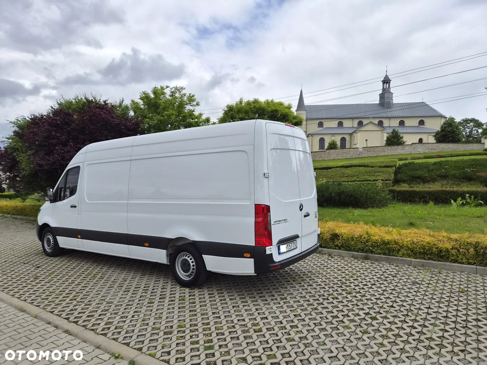 Mercedes-Benz Sprinter - 37