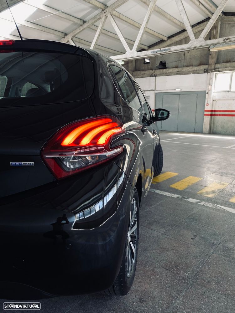 Peugeot 208 PureTech 110 Stop & Start Allure - 16