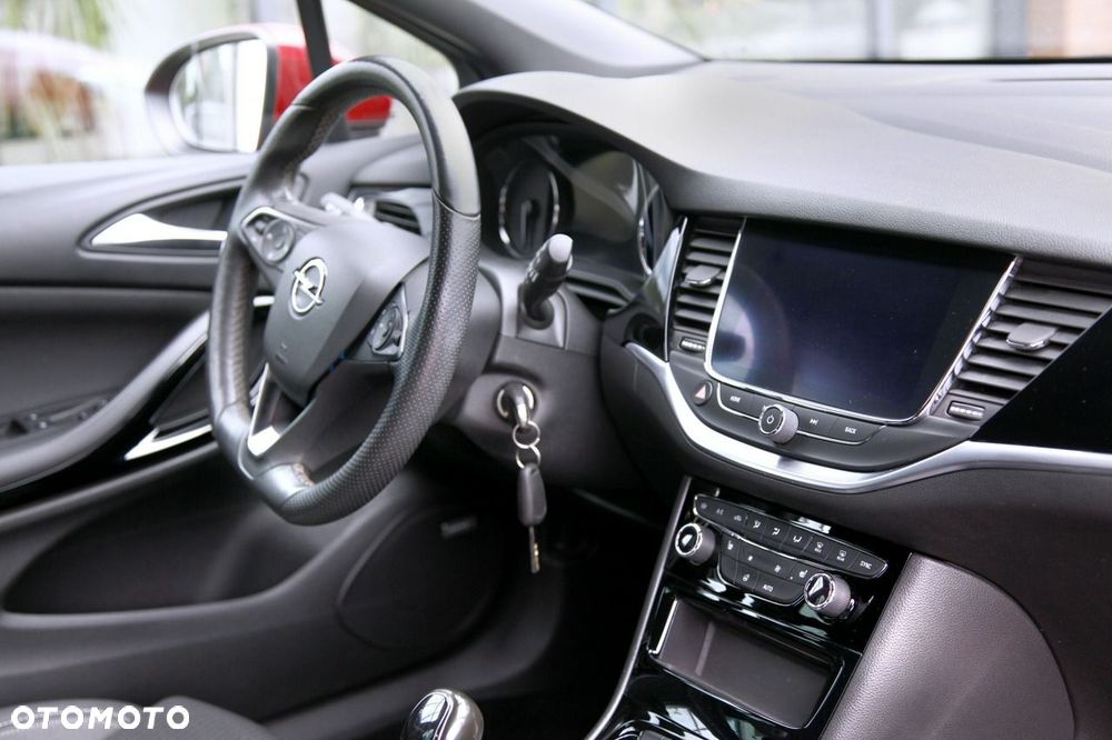 Opel Astra 1.2 T Ultimate S&S - 10