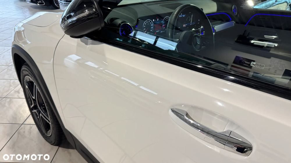 Mercedes-Benz GLB 200 AMG Line 7G-DCT - 10