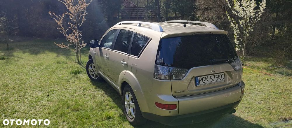 Mitsubishi Outlander 2.2 DI-D 4WD Invite - 19