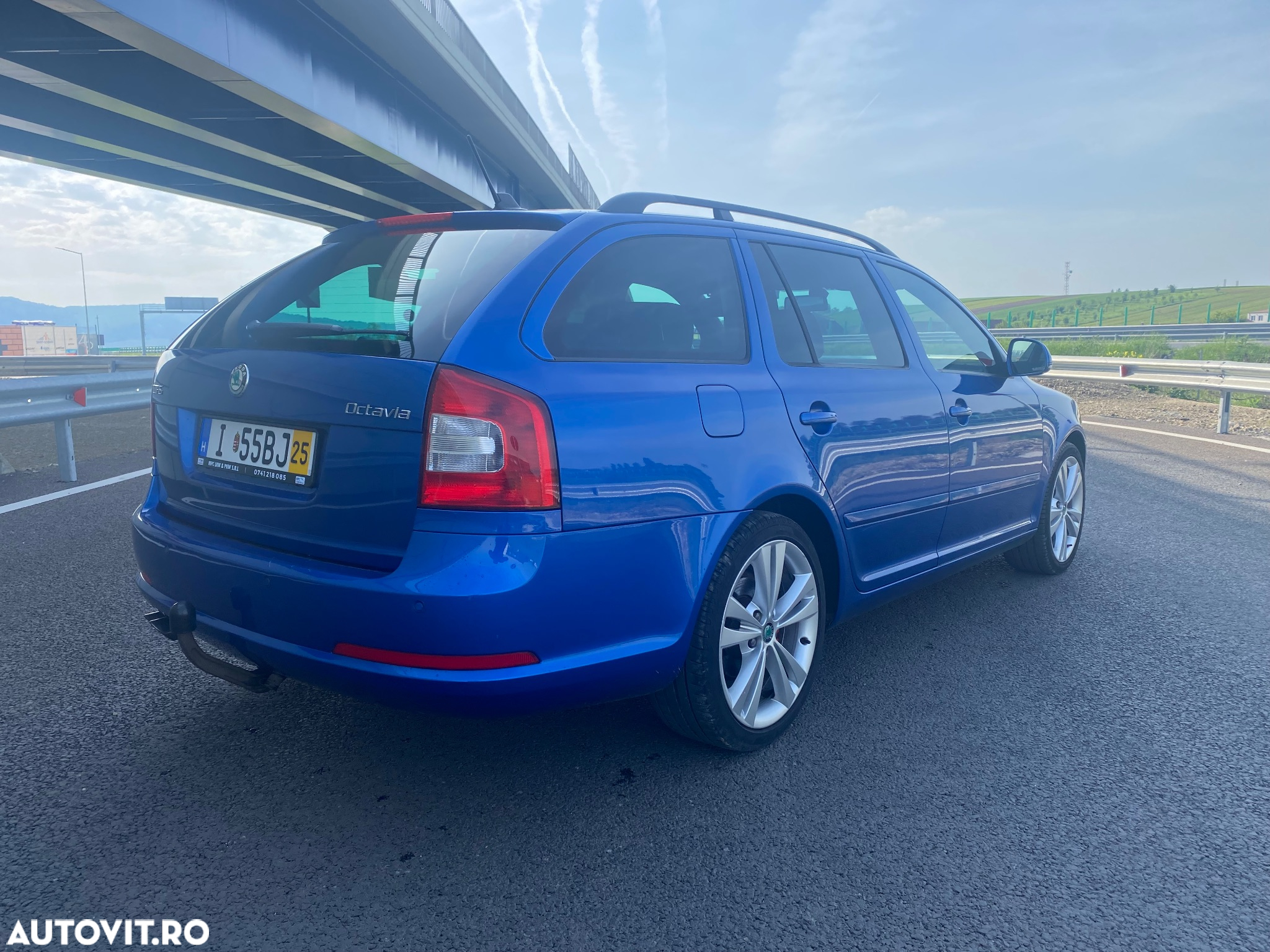 Skoda Octavia 2.0 TDI DPF DSG RS - 3